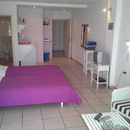 City Views Studios-apartments Skiathos stad